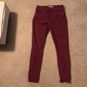 Madewell 9” High Riser Skinny skinny maroon jeans